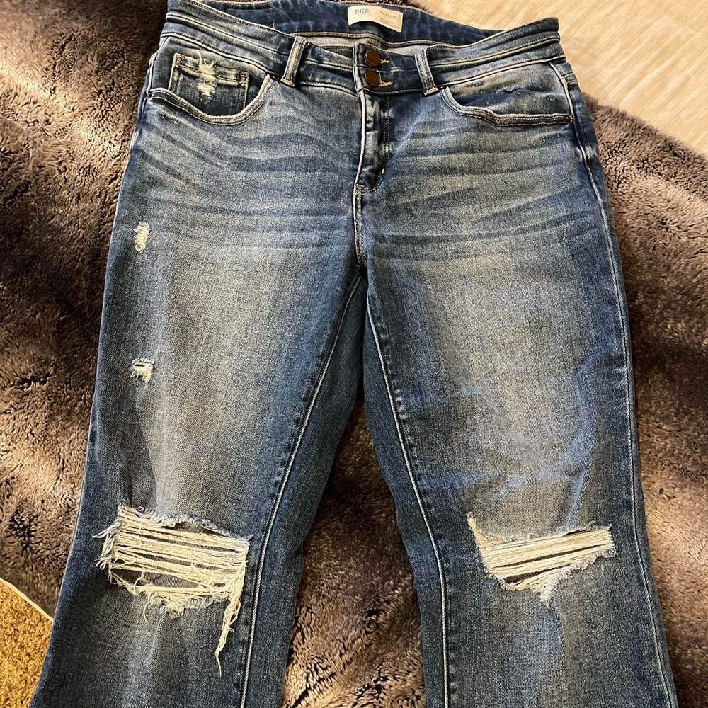 BKE Payton Straight Leg cropped Distressed Denim Sz. 31